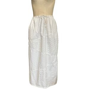Sacred Threads White Embroidered Cotton Skirt Large
